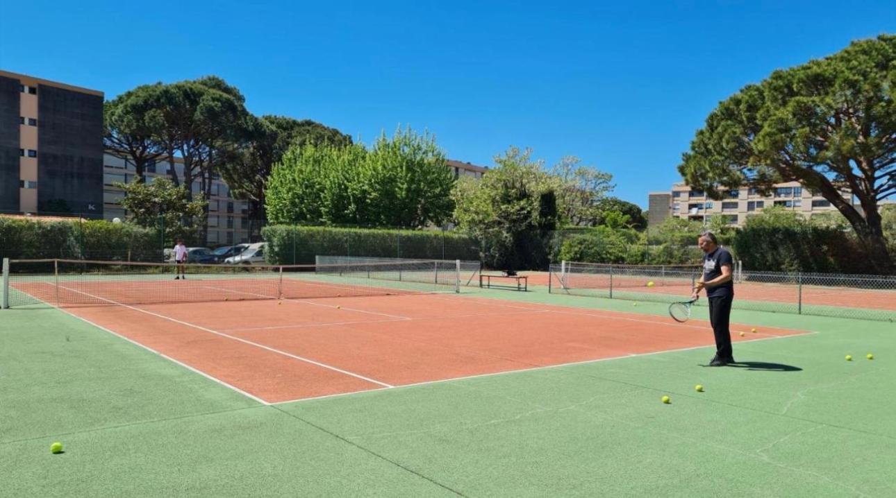 Apartamento Chez Timmaflo Fréjus Exterior foto